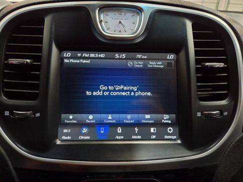 Used 2019 Chrysler 300 Touring w/ Sport Appearance Package image 70