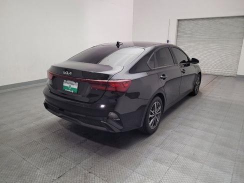 Used 2022 Kia Forte LXS FWD image 9