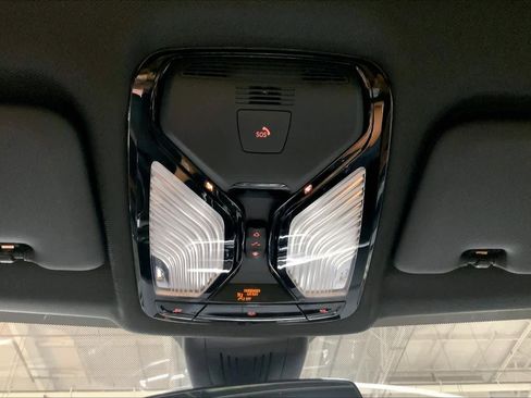 Used 2019 BMW X5 xDrive40i w/ Executive Package image 34