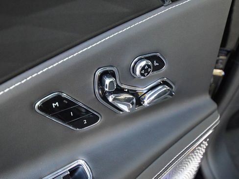 Used 2022 Bentley Flying Spur V8 image 62