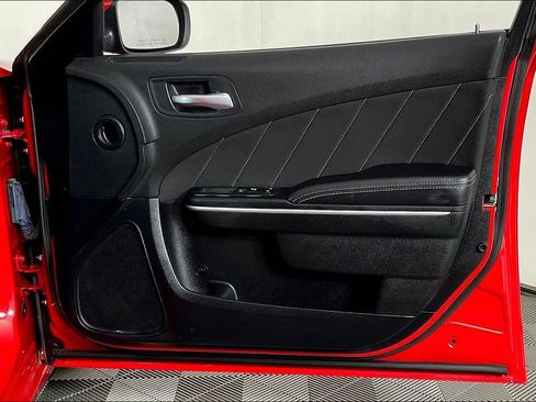 Used 2022 Dodge Charger SXT image 25