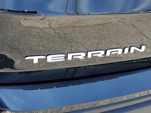 Used 2024 GMC Terrain SLE AWD/4WD image 5