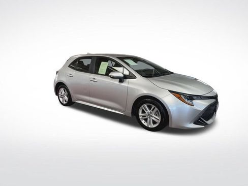 Used 2019 Toyota Corolla SE w/ Carpet Mat Package FWD image 2