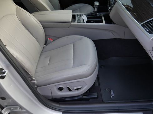 Used 2018 Genesis G80 3.8 image 23