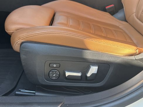 Used 2021 BMW 330e xDrive 330e xDrive w/ Executive Package image 10