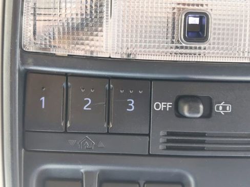 Used 2016 Toyota 4Runner Limited AWD/4WD image 28