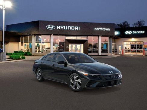 New 2026 Hyundai Elantra SEL Sport Premium FWD image 2