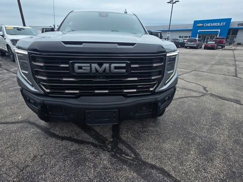 Used 2023 GMC Sierra 1500 AT4X AWD/4WD image 2
