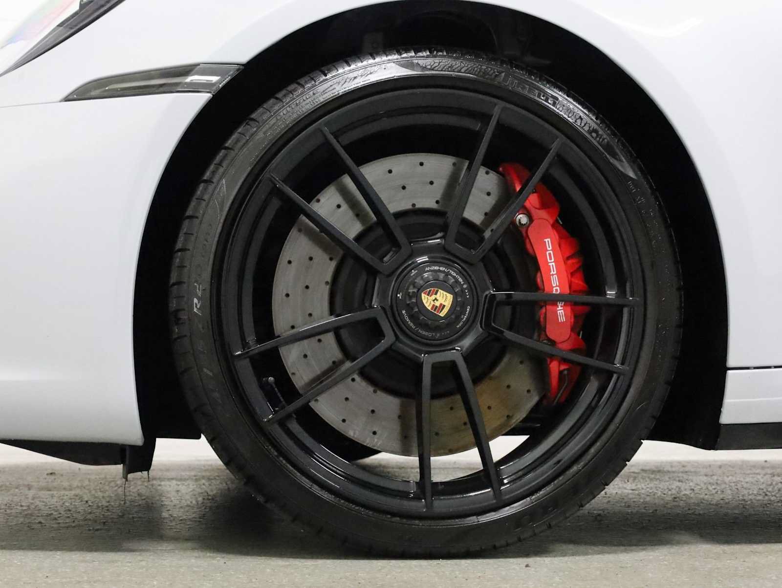 Certified 2024 Porsche 911 Targa 4 GTS AWD/4WD image 39