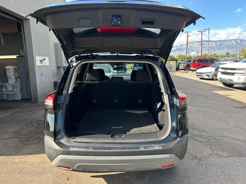 Used 2023 Nissan Rogue SV FWD image 29