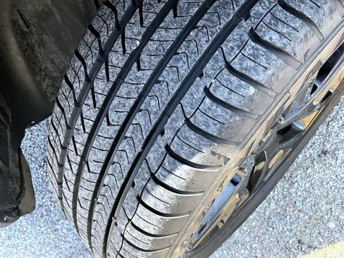 Used 2018 Jeep Renegade Altitude image 23