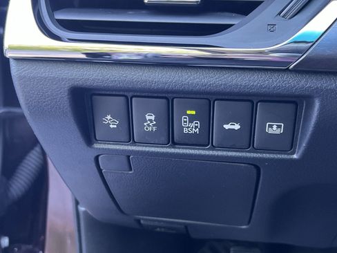 Used 2017 Toyota Avalon XLE FWD image 33