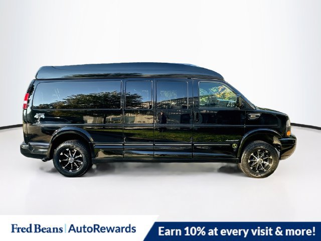 Used 2017 GMC Savana 2500 Extended RWD image 10