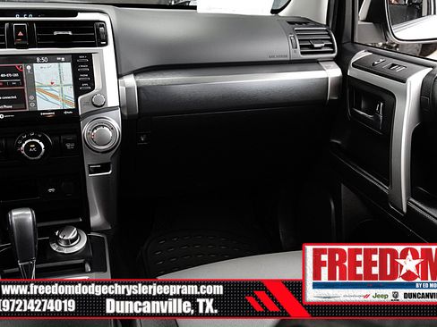 Used 2022 Toyota 4Runner SR5 Premium w/ Moonroof Package AWD/4WD image 38