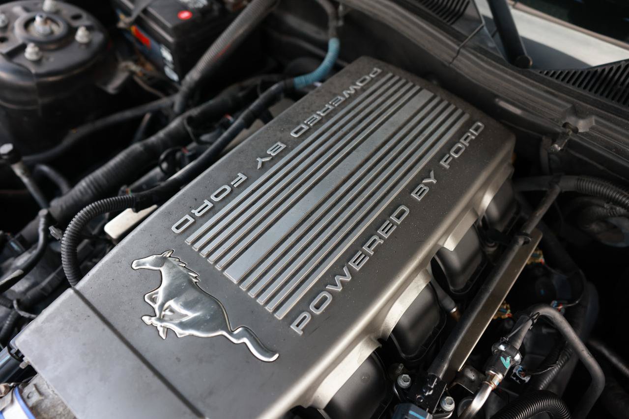 Used 2009 Ford Mustang Convertible RWD image 49