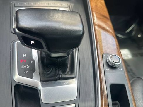 Used 2019 Audi A4 2.0T Premium w/ Convenience Package AWD/4WD image 26