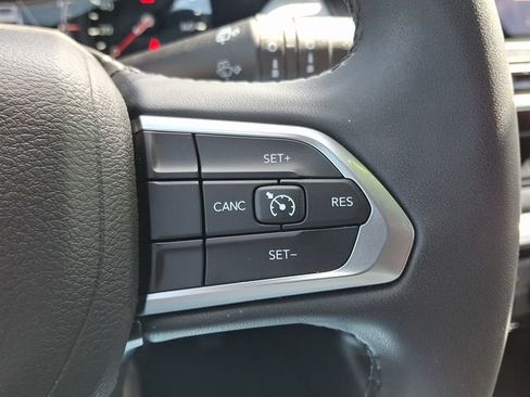 Used 2024 Jeep Compass Latitude AWD/4WD image 22