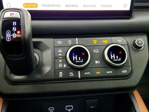 Used 2023 Land Rover Defender 110 X AWD/4WD image 19
