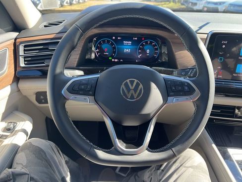 New 2026 Volkswagen Atlas SE image 28