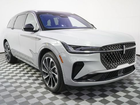 New 2026 Lincoln Nautilus Black Label AWD/4WD image 9