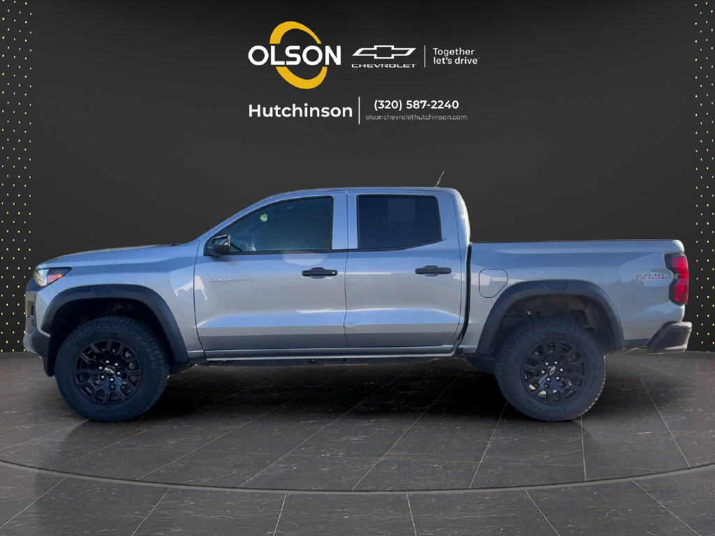 Certified 2024 Chevrolet Colorado Trail Boss w/ Technology Package AWD/4WD image 4