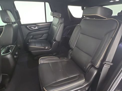 Used 2023 Chevrolet Tahoe Premier AWD/4WD image 31