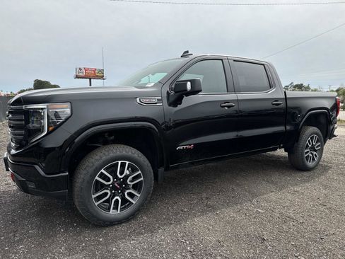 New 2026 GMC Sierra 1500 AT4 w/ Technology Package AWD/4WD image 7