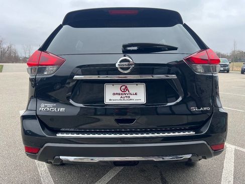 Used 2017 Nissan Rogue SL image 5