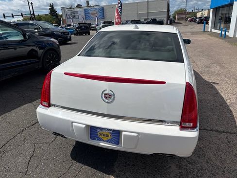 Used 2010 Cadillac DTS FWD image 14
