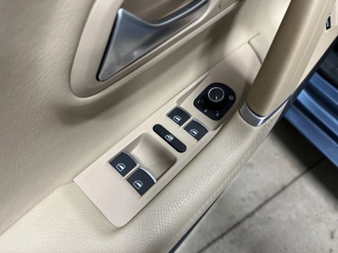 Used 2017 Volkswagen CC Sport image 15