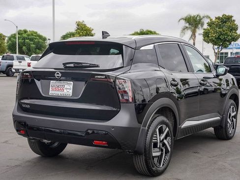 New 2026 Nissan Kicks SV image 7