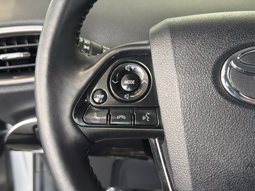 Certified 2020 Toyota Prius Prime Limited FWD image 24