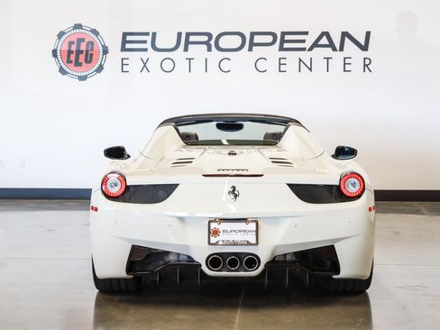Used 2013 Ferrari 458 Spider RWD image 10