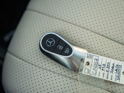 Certified 2025 Mercedes-Benz E 350 4MATIC Sedan image 43