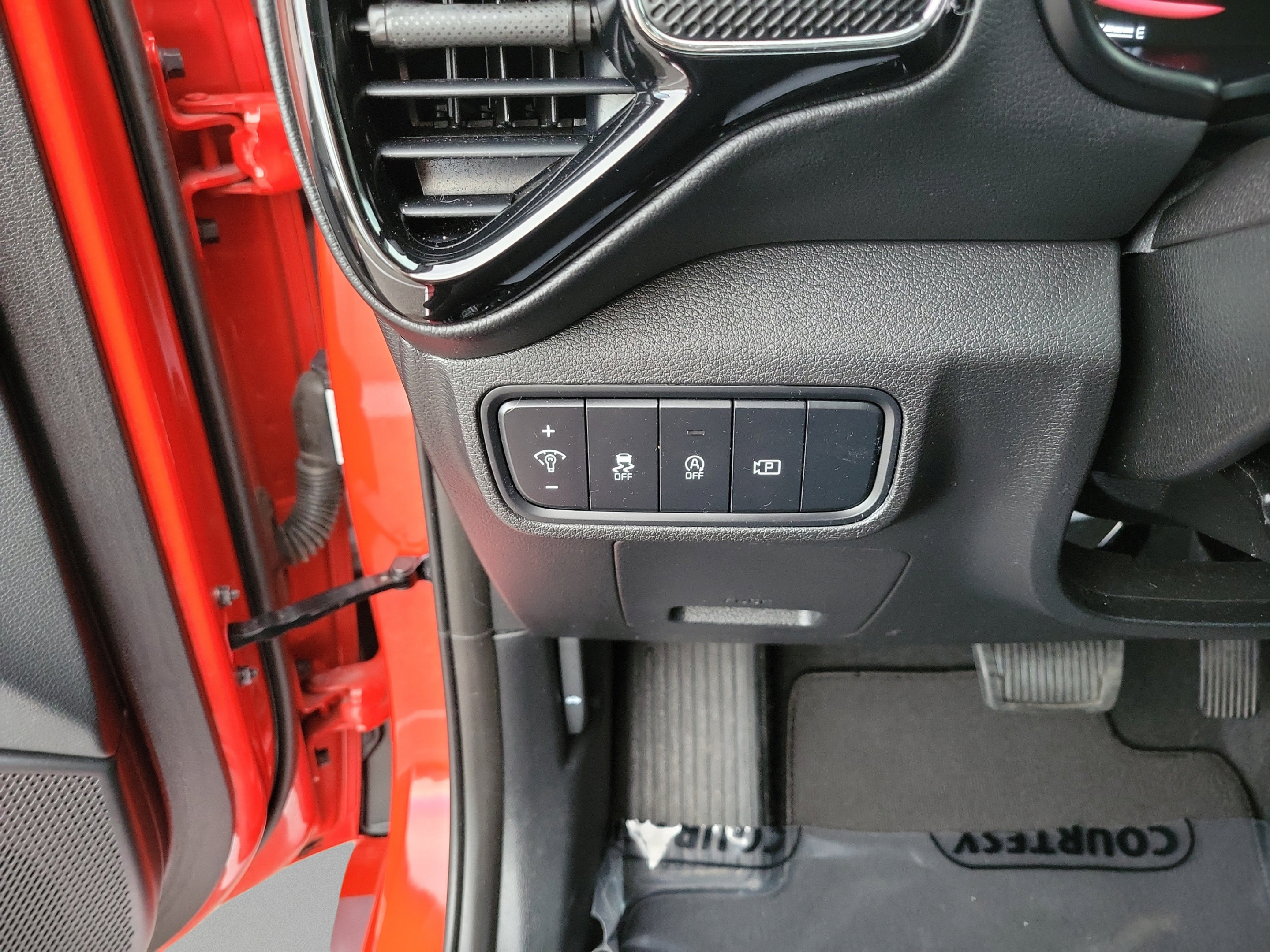 Certified 2024 Kia Soul GT-Line w/ Option Group 020 FWD image 26
