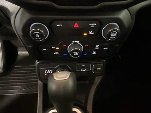 Used 2021 Jeep Renegade Sport AWD/4WD image 22