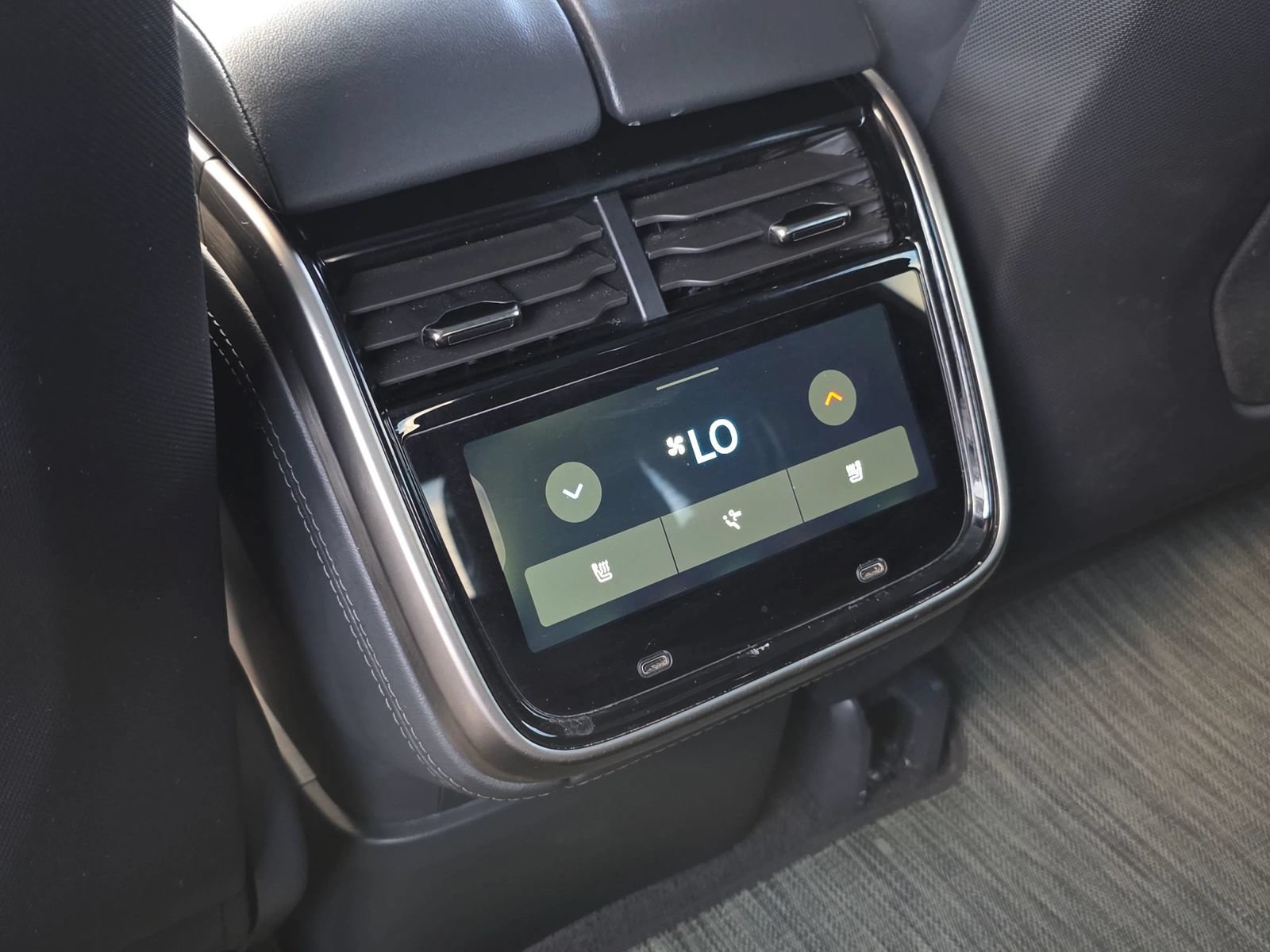 Used 2022 Rivian R1T Launch Edition AWD/4WD image 34
