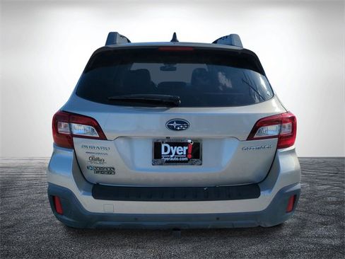 Used 2018 Subaru Outback 2.5i Limited image 5