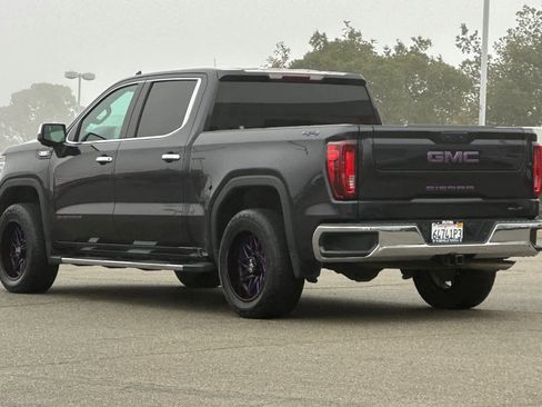 Used 2022 GMC Sierra 1500 SLT w/ SLT Premium Package image 7