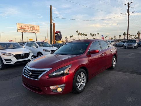 Used 2015 Nissan Altima 2.5 SV image 3