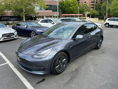 Used 2021 Tesla Model 3 Standard Range Plus RWD image 3