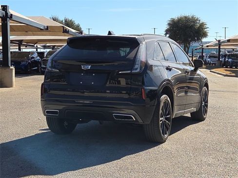 Used 2025 Cadillac XT4 Sport w/ LPO, Onyx Lite Package image 17