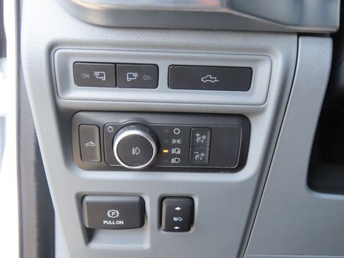 Used 2021 Ford F150 Lariat w/ Equipment Group 501A Mid AWD/4WD image 27