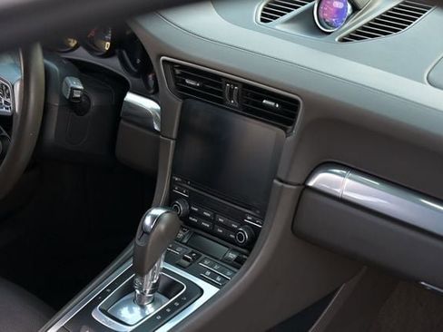 Used 2017 Porsche 911 Carrera image 34