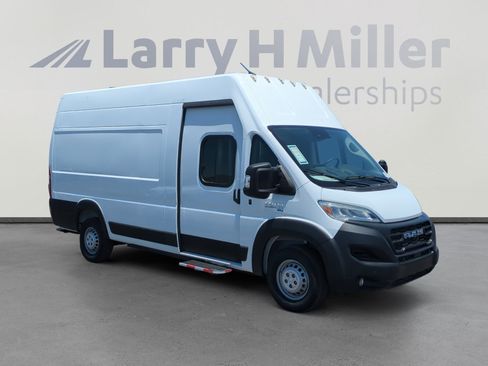 New 2024 RAM ProMaster 3500 w/ Delivery Van Package image 7
