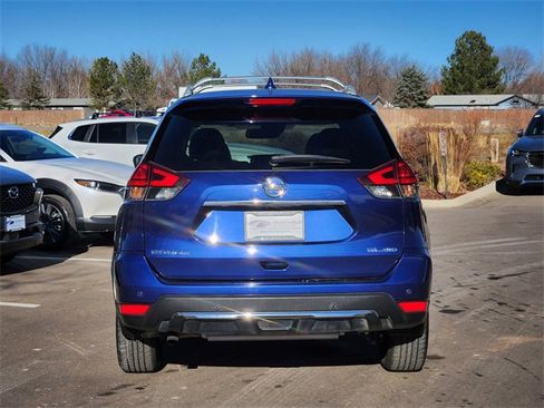 Used 2020 Nissan Rogue SL w/ Premium Package image 12