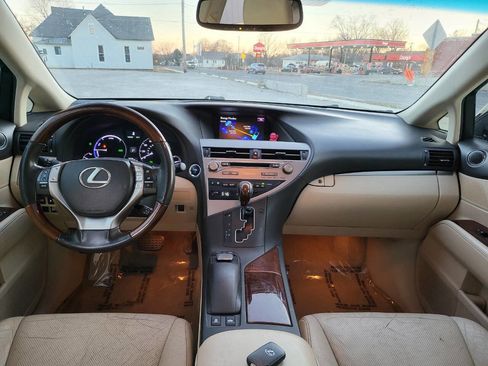Used 2013 Lexus RX 450h AWD w/ Navigation Pkg image 18