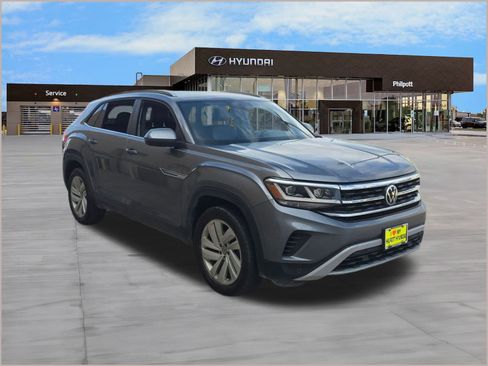 Used 2021 Volkswagen Atlas Cross Sport SE w/ Panoramic Sunroof Package image 7