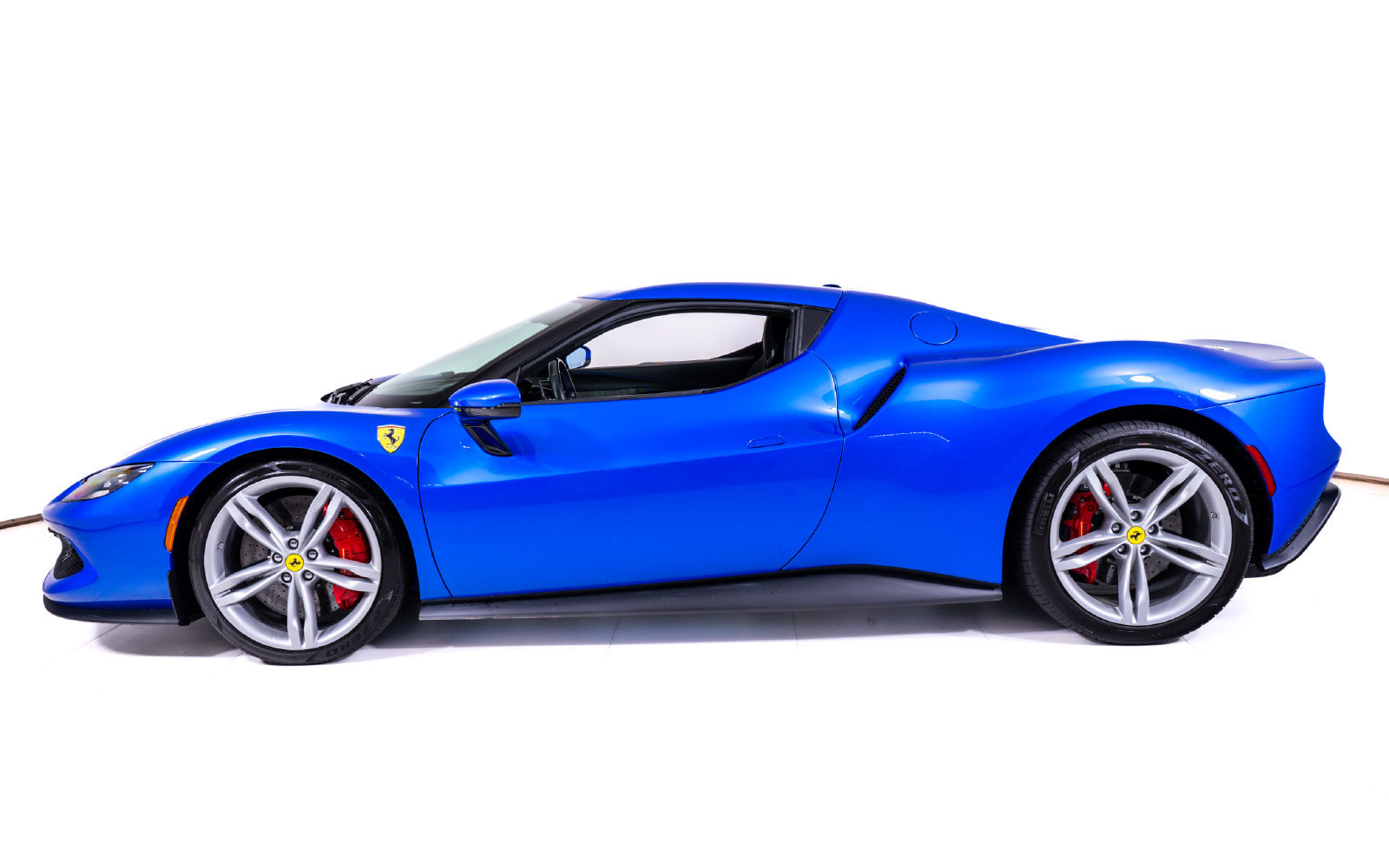 Used 2022 Ferrari 296 GTB RWD image 2