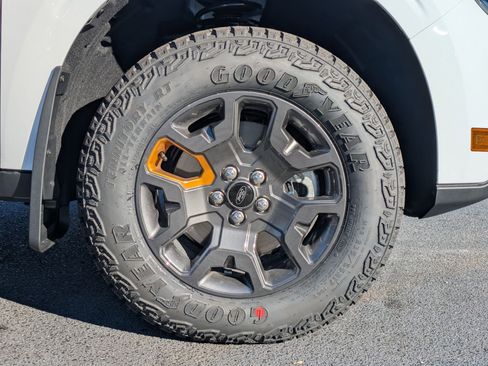 New 2026 Ford Maverick Tremor image 13